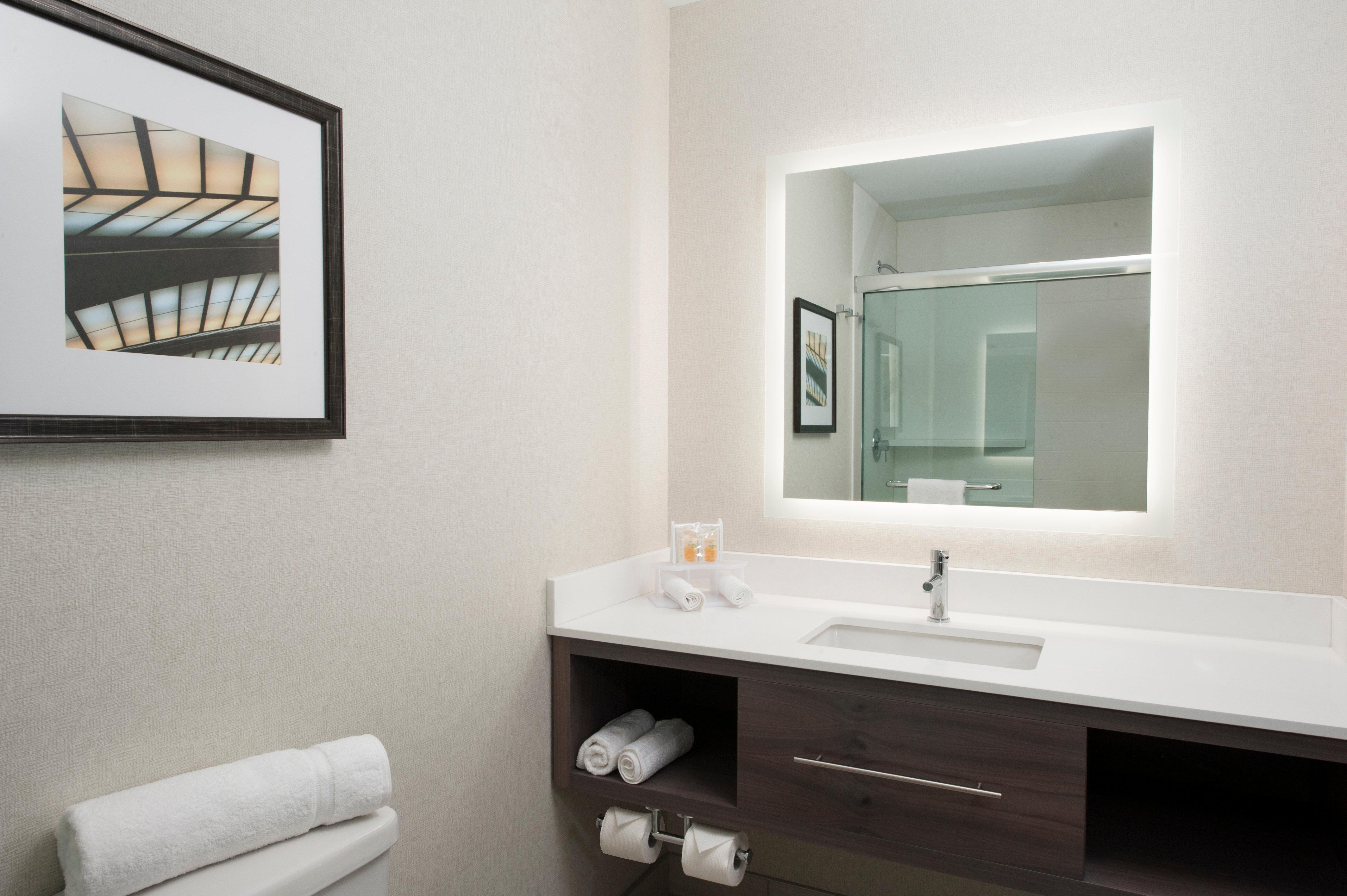 Holiday Inn Cleveland Clinic By Ihg Dış mekan fotoğraf